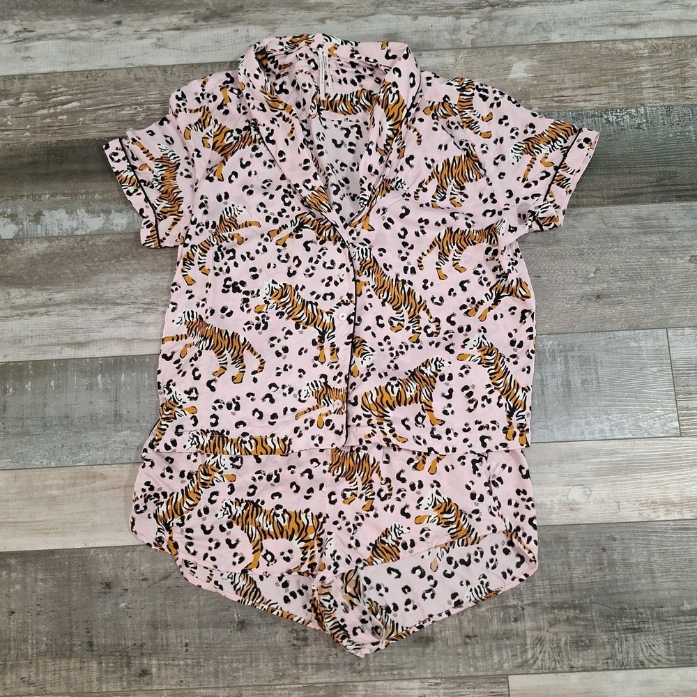 PrintFresh Anthropologie Pink Tiger Leopard Patterned Short Sleeved Pj Set Large